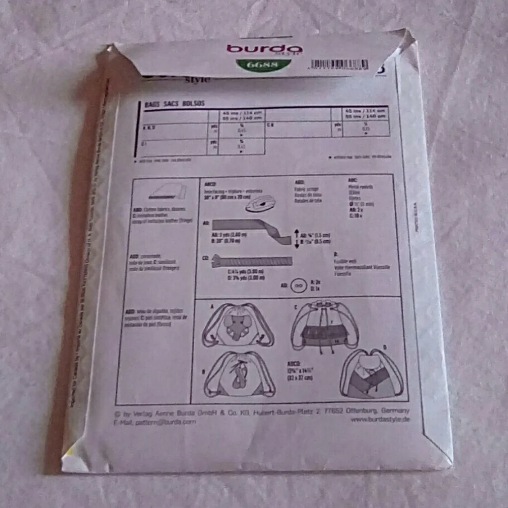 Burda # 6688 Draw string bag in 4 variations